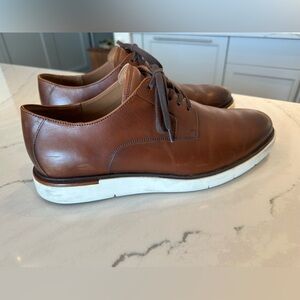 Allen Edmonds Carson Brown Cognac Leather Oxfords with White Sole, Men’s 11